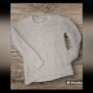 Fuzzy sweater girls 10/12 gray